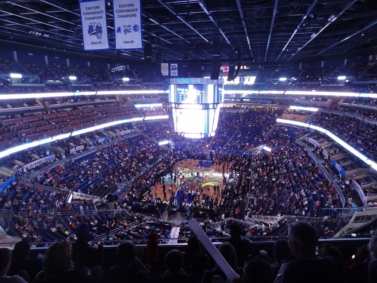 NBA球星资讯，篮球巨星的风采与赛场内外的故事