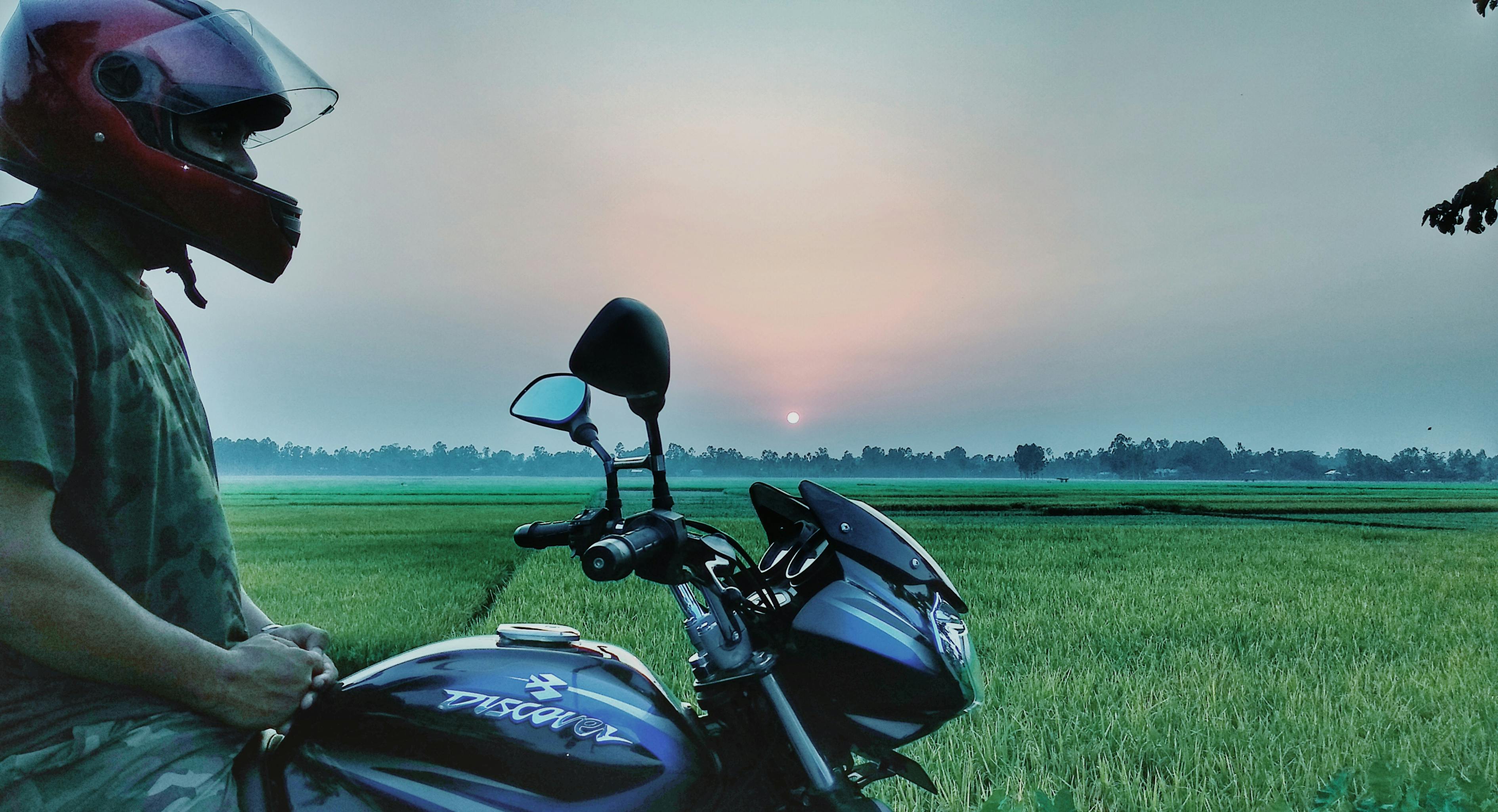 探索骑自行车的英文表达，不仅仅是Ride a Bike